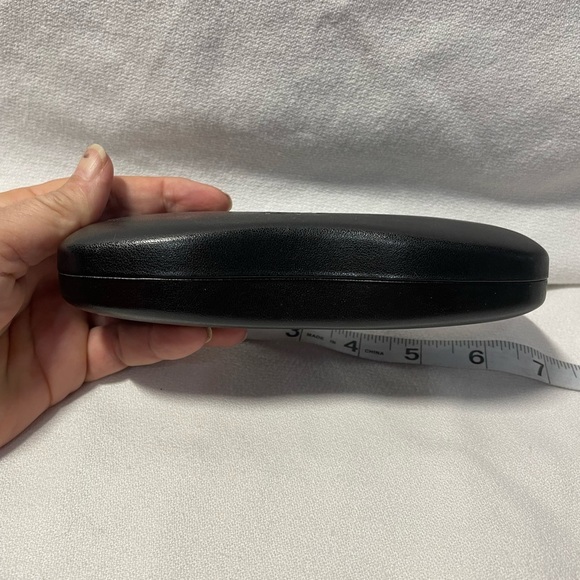 Ray-Ban sunglass glasses case black like new - Picture 2 of 7